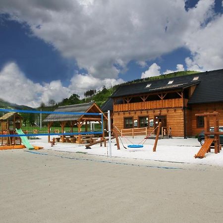 Penzion Rzehaczek Dolní Lomná Exterior foto